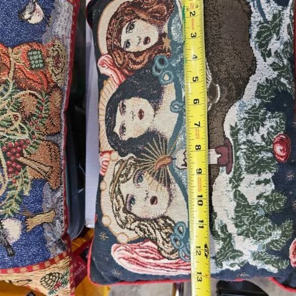 Christmas throw pillows-set of 2 - Picture 2 of 3